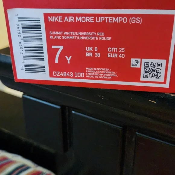 Nike Uptempo - Picture 10 of 12